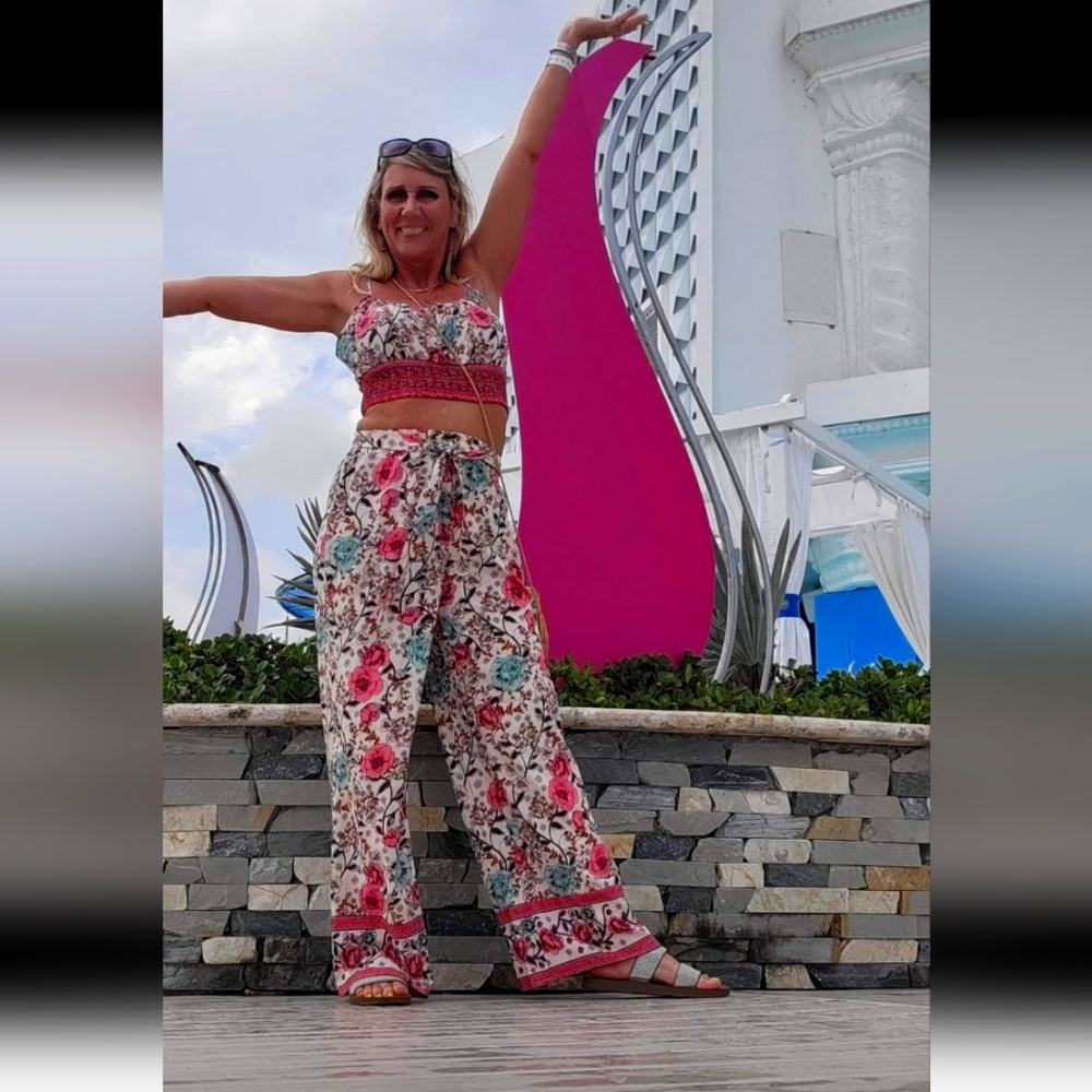 Pink 2 piece summer outfit
